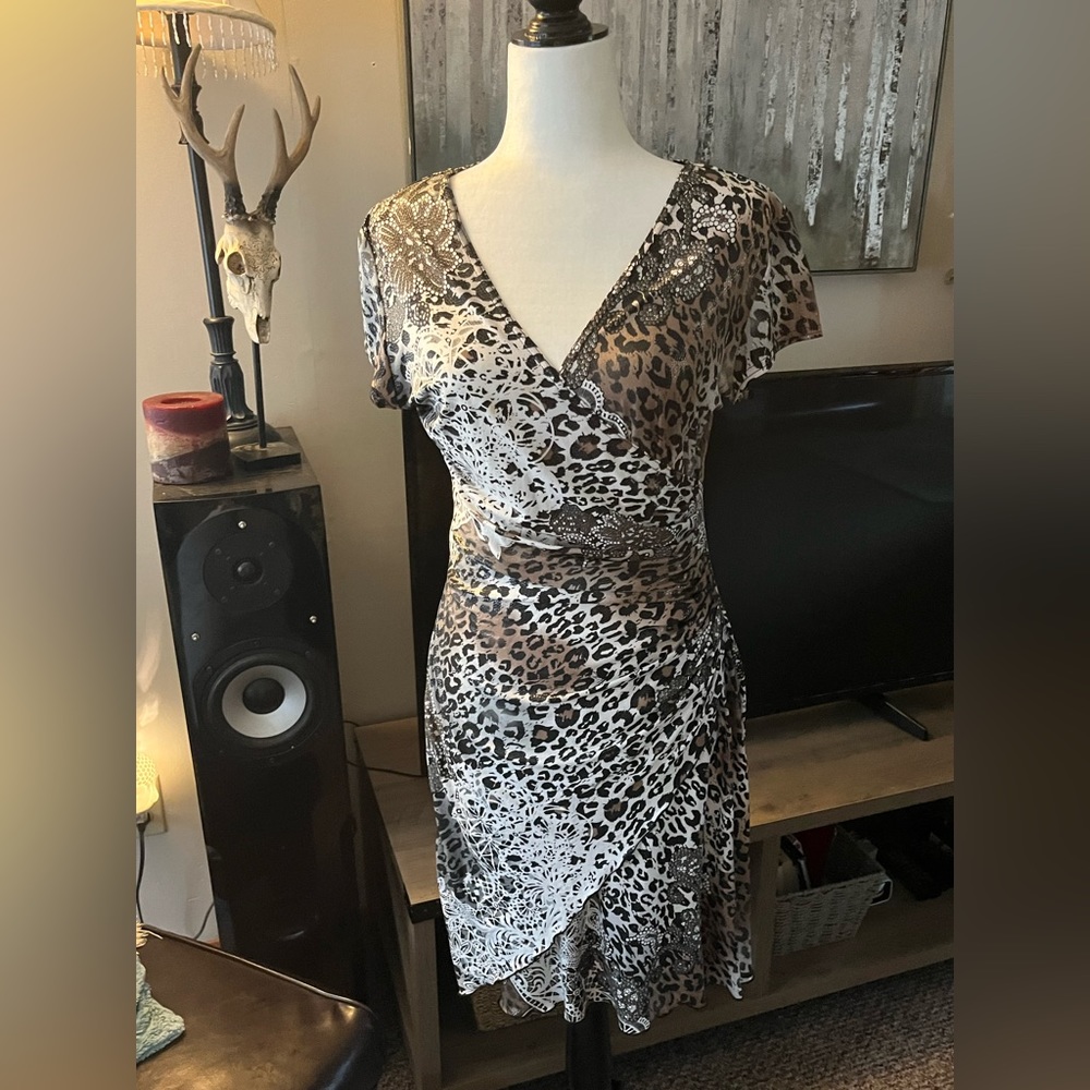 NEW! JOSEPH RIBKOFF~ Bodycon side cinch dress (Sz.10)